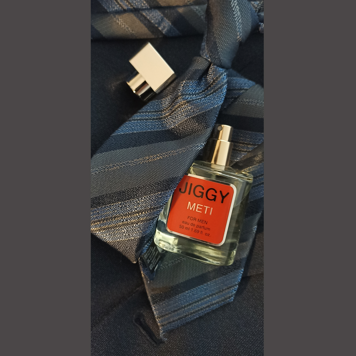 Jiggy METI deniz esintili parfüm şişesi – 50 ml kalıcı erkek parfümü