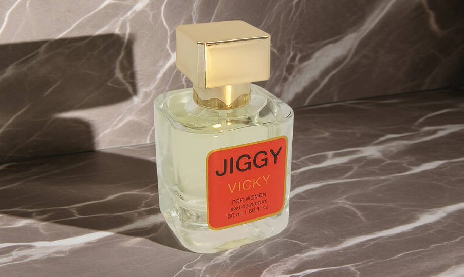 Tatlı vanilyalı parfüm, çikolata ve paçuli notalarına sahip kalıcı JIGGY Vicky 50 ml kadın parfümü